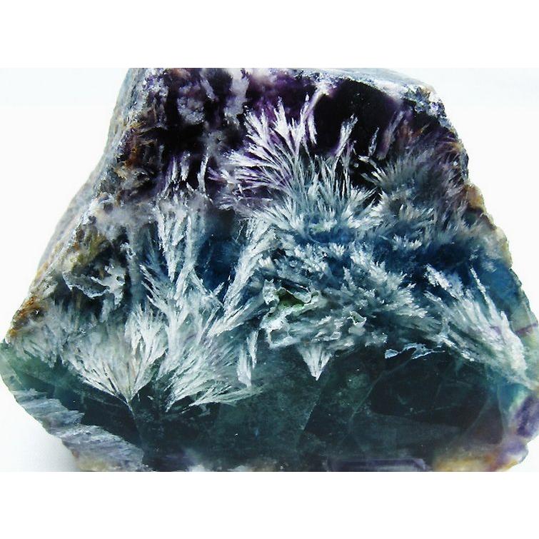 エンジェルフェザー フローライト 原石 t599-2751 : 誠安天然石専門店