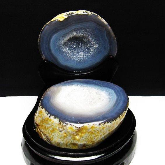 トレジャーメノウ トレジャーメノウ(瑪瑙晶洞)/Geode Pair【鉄製台座付き】