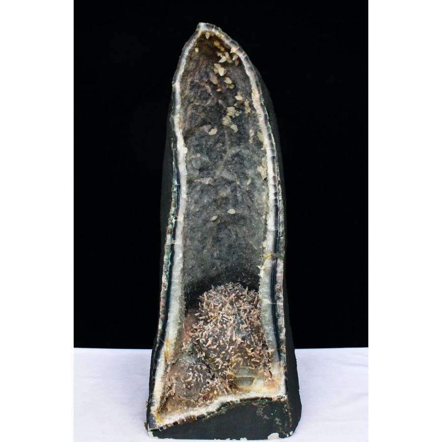 52Kg ブラジル産 アメジストドーム 個性を内包したレア紫結晶 カル