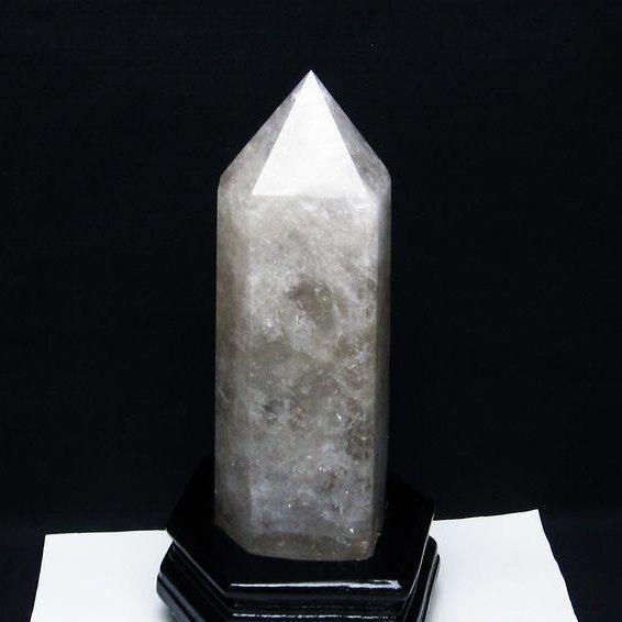 高透明 影山入り ヒマラヤ 綺麗☆天然水晶六角柱 台座付き 1.7Kg ヒマラヤ水晶 六角柱 t634-5381 : 誠安天然石専門店