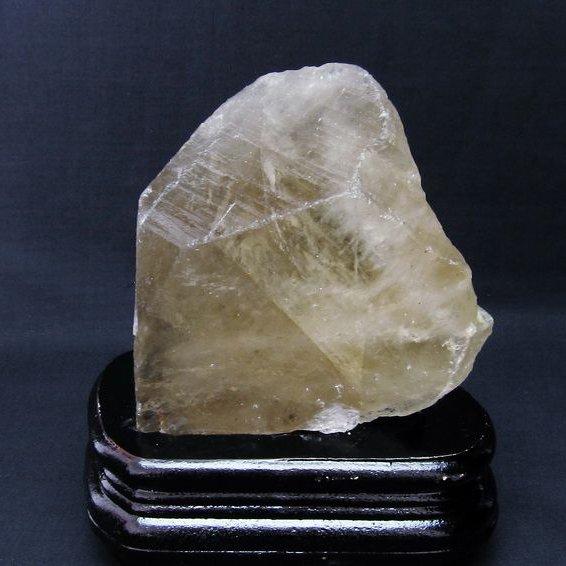 1.1Kg ライトニング水晶 原石 t641-1481 : 誠安天然石専門店 - 通販