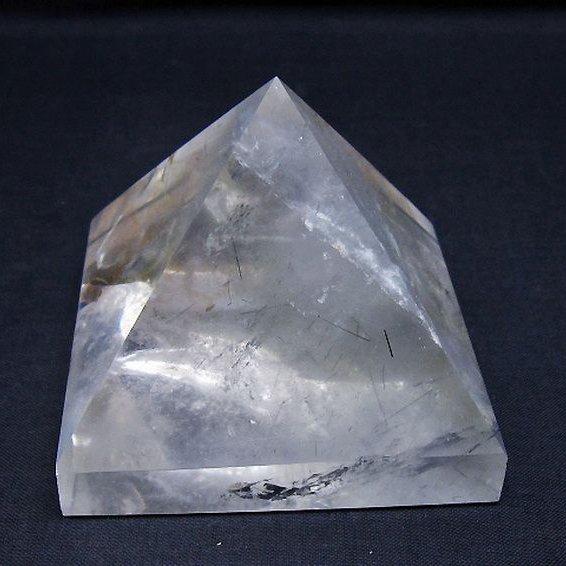 ルチルクォーツ（金針ルチル水晶）ピラミッド t648-3730 : 誠安天然石