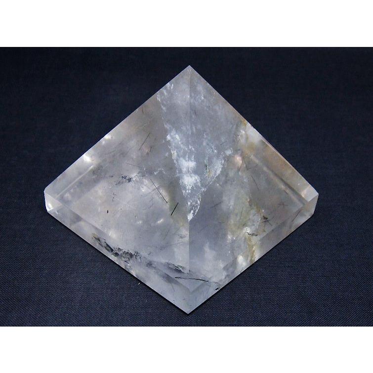 ルチルクォーツ（金針ルチル水晶）ピラミッド t648-3730 : 誠安天然石