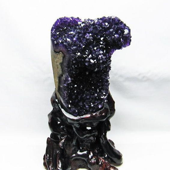 完全予約品:★ご予約品 ご注文から3ヵ月後の発送予定ty★1.9Kg ウルグアイ産 フラワーアメジストクラスター t659-1688 神鹿 一刀彫 俊宗作