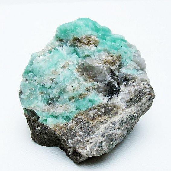 ①ジャワ島産アンダラクリスタル 原石かち割り特大 火山性ガラス質 ロイヤルブルー ①ジャワ島産アンダラクリスタル 原石かち割り特大 火山性ガラス質