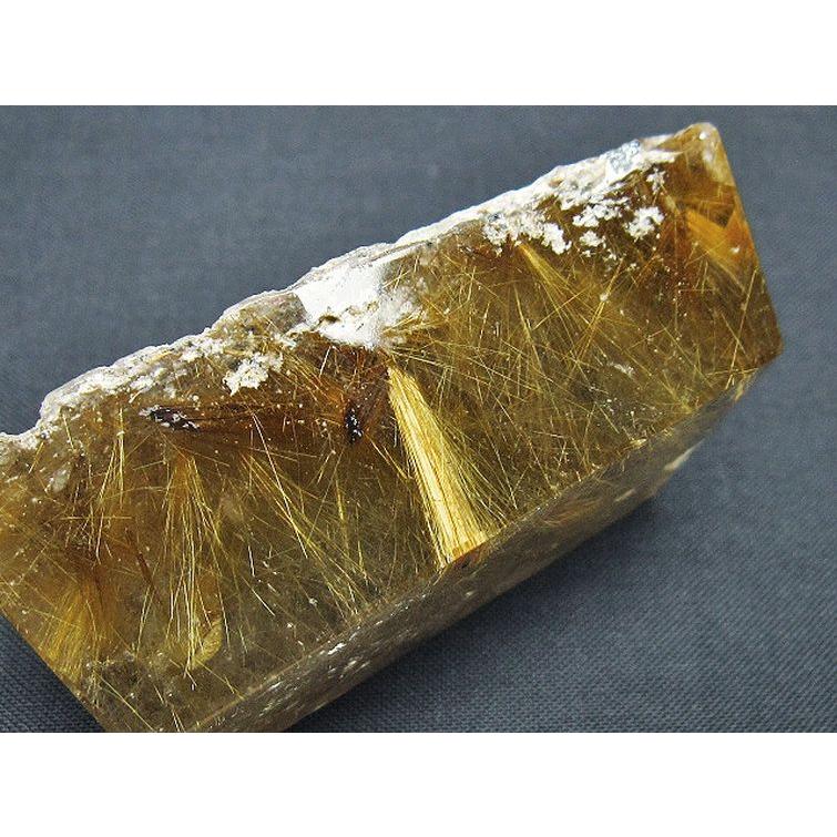 ルチルクォーツ 原石 ゴールドタイチンルチル t725-2717 : 誠安天然石