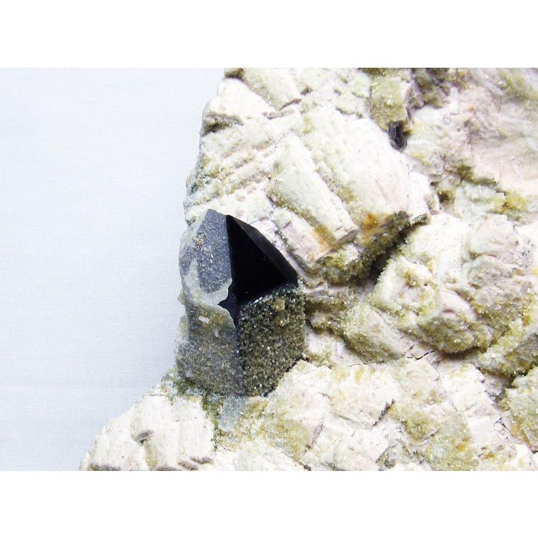 【天然石】山東省 モリオン クラスター 720グラム 天然石】山東省 モリオン クラスター 720グラム