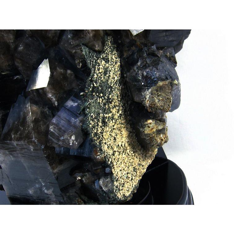 30.4Kg モリオン 純天然 黒水晶 ミックスカラートルマリン 共生 30.4Kg モリオン 純天然 黒水晶 ミックスカラートルマリン 共生