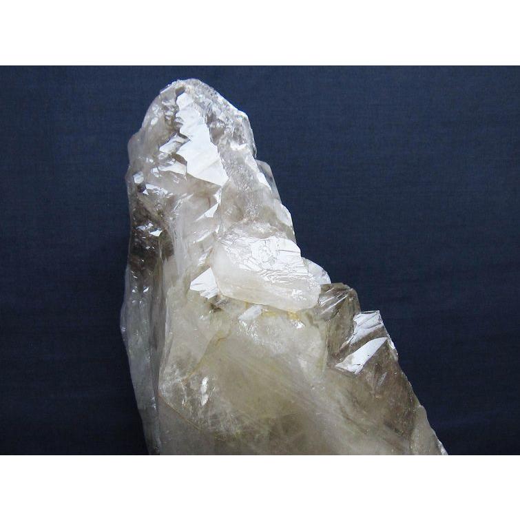 5.6Kg ライトニング水晶 原石 t735-3975 : 誠安天然石専門店 - 通販