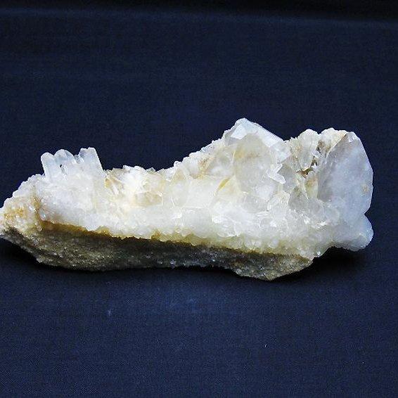 特注手彫台座 最高品質ヒマラヤ山脈ガネーシュヒマール水晶クラスター