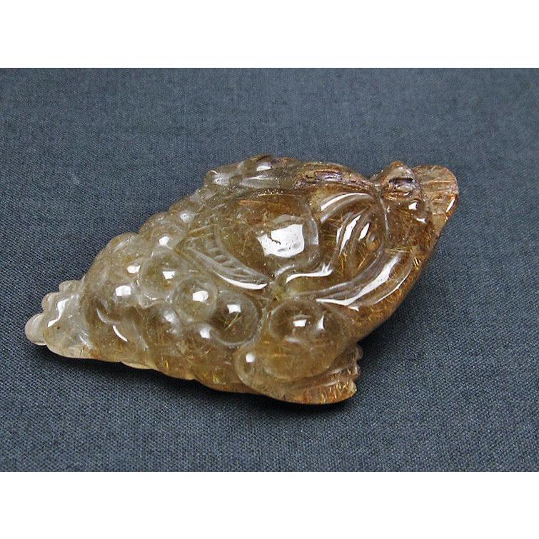 ルチルクォーツ（金針ルチル水晶） 金蟾 置物 t801-452 : 誠安天然石