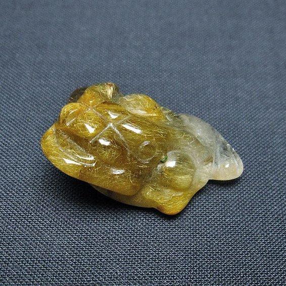 金針ルチルクォーツ 金蟾 置物 t801-584 : 誠安天然石専門店 - 通販