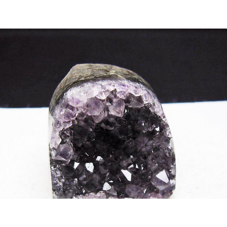 希少☆ウルグアイ産☆アメジスト☆たまご型☆台座つき☆ アメジストクラスター ウルグアイ産 t95-11414 : 誠安天然石専門店