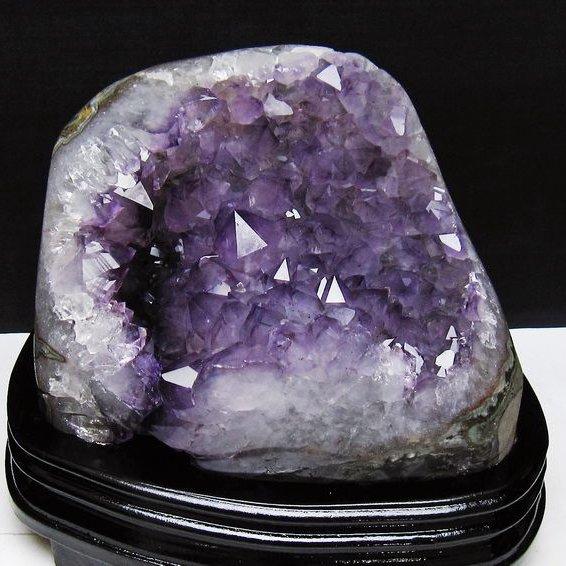 2.5Kg ウルグアイ産 ファントムアメジストクラスター t95-11675 : 誠安