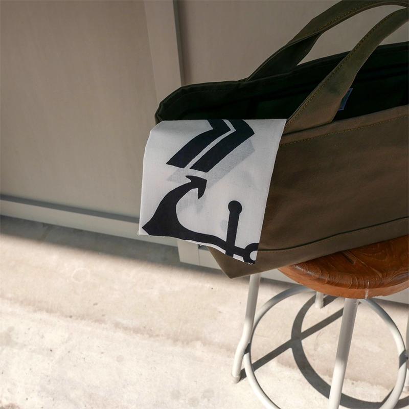 海軍 てぬぐい 本染め水兵てぬぐい 大日本帝國海軍グッズ 海軍グッズ手ぬぐい 手拭い 日本製 和雑貨 綿100 ハンカチ タオル イカリ 旧 海軍 水兵 復刻 G0674 制服のフジ Yahoo 店 通販 Yahoo ショッピング