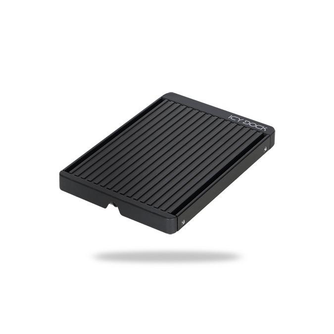 Icy Dock | MB705M2P-B EZConvert M.2 PCIe NVMe SSD を 2.5" U.2 PCIe SSD に 変換 | 