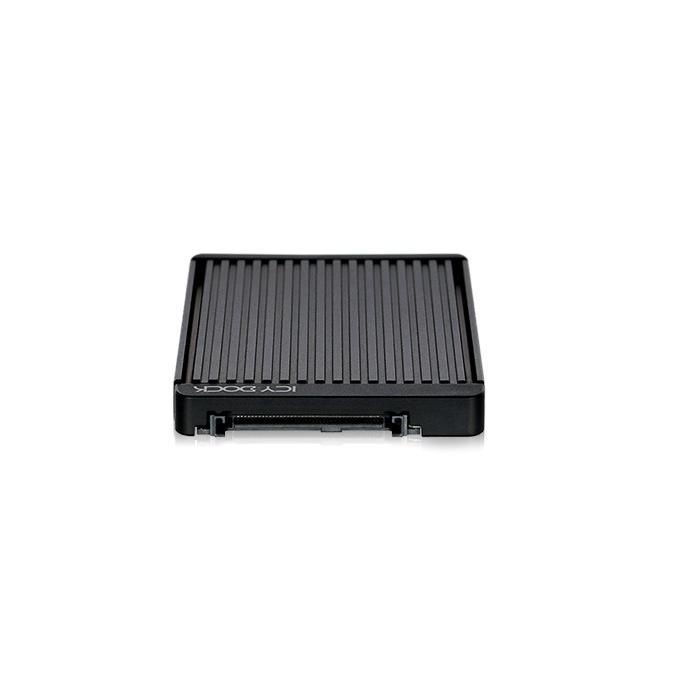 Icy Dock | MB705M2P-B EZConvert M.2 PCIe NVMe SSD を 2.5" U.2 PCIe SSD に 変換 |  | 01