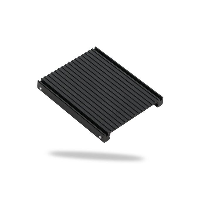 Icy Dock | MB705M2P-B EZConvert M.2 PCIe NVMe SSD を 2.5" U.2 PCIe SSD に 変換 |  | 10