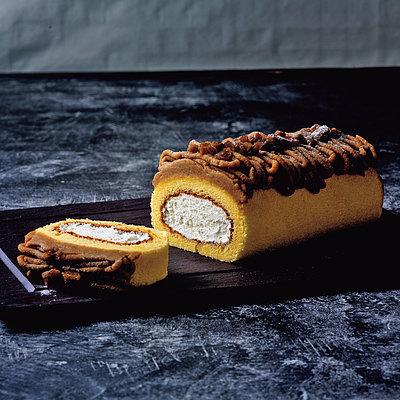 新品本物 お中元 R 成城石井desica たっぷりマロンクリームのモンブランロール 3本入 Riosmauricio Com