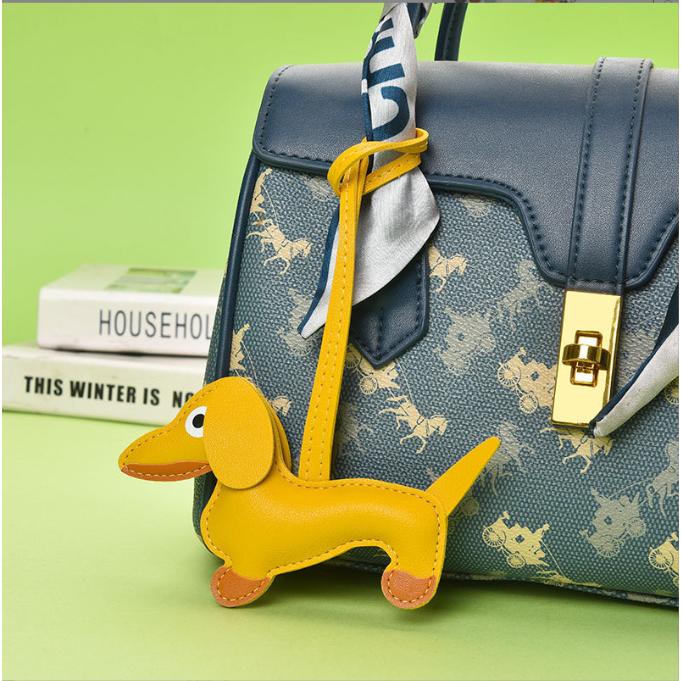 3色選べる チャーム バックチャーム ダックスフンド ダックス