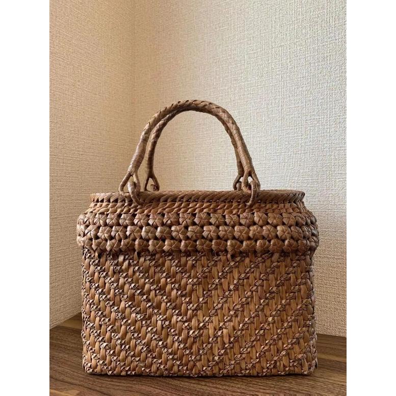 山葡萄 山葡萄かごバッグ 手作り 籠バッグ 花編み、三つ編み 内布あり