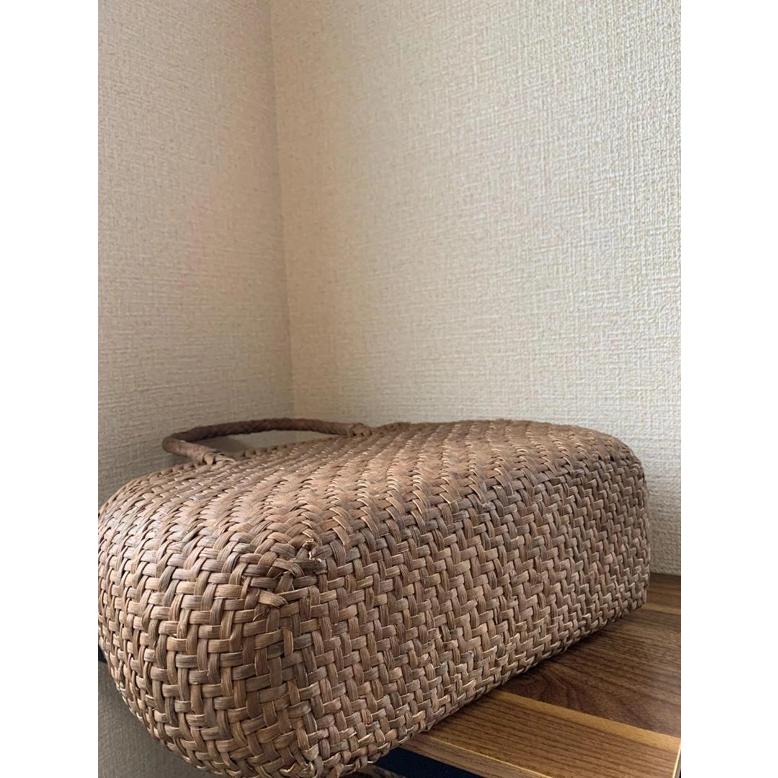 山葡萄一番皮　山葡萄籠バッグ　手作り　山葡萄かごバッグ　内布あり　網代編み 山葡萄 一番皮 山葡萄籠バッグ 手作り 山葡萄かごバッグ 内布あり 網代