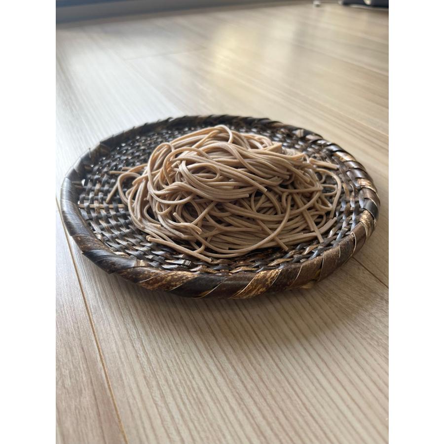 蕎麦ざる 竹ざる 蕎麦皿 手作りそばざる 黒竹 直径約21cm 戸隠風 (盛り目安 一人前) 年越しそばざる｜seiryou｜02