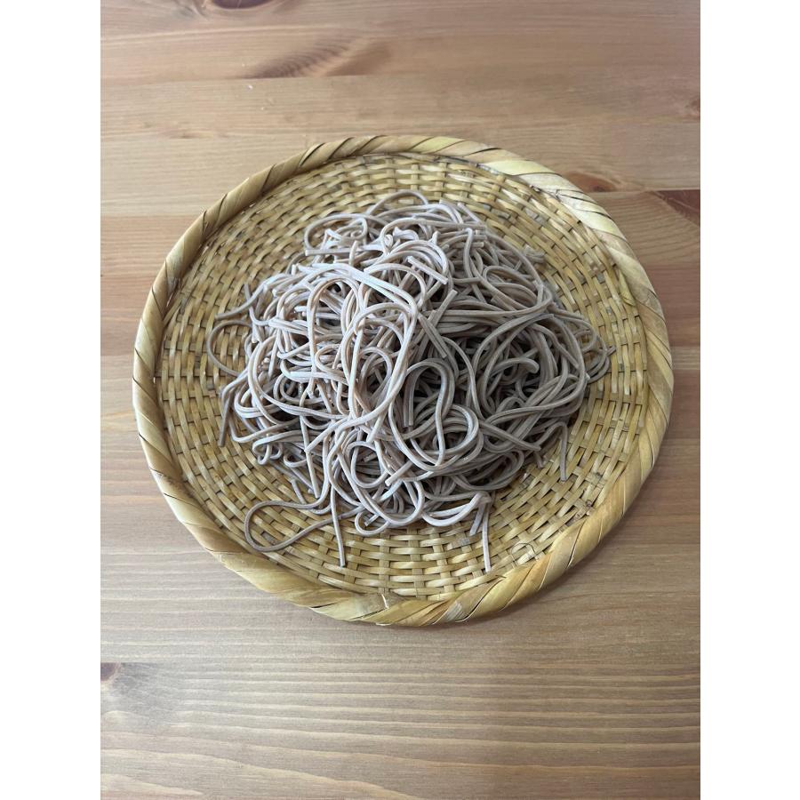 【20枚セット】蕎麦ざる 竹ざる 蕎麦皿 手作りそばざる 白竹 直径約24cm 戸隠風 (盛り目安 大盛り一人前) 20枚セット 年越しそばざるの画像