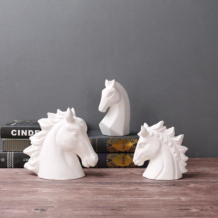 馬の頭 置物 オブジェ レトロ インテリア 雑貨 置き物 誕生日