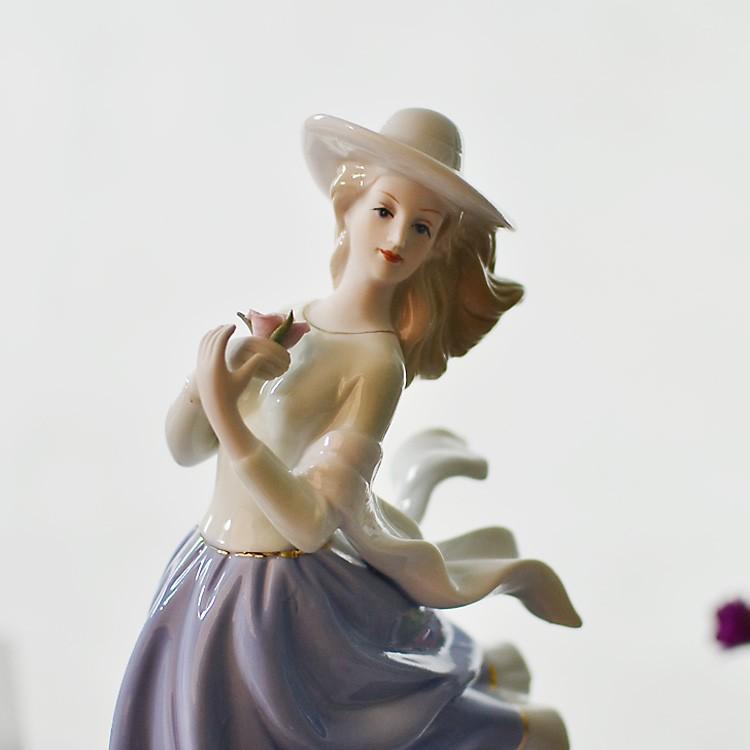 陶器 置物 西洋陶器 北欧磁器 陶器製人形 お姫様 人形 陶器置物