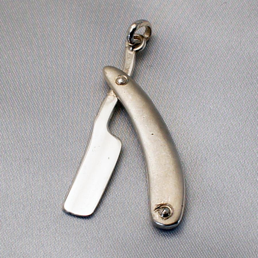 ペンダントトップ イタリア製シルバー925アクセサリー クラシックの髭