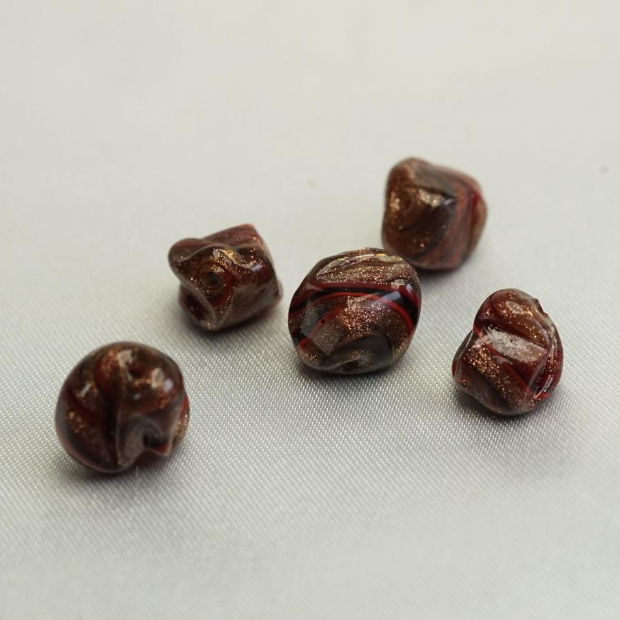 ベネチアンガラス ビーズ 角（変形）約7x11mm程度 赤と黒と茶金 