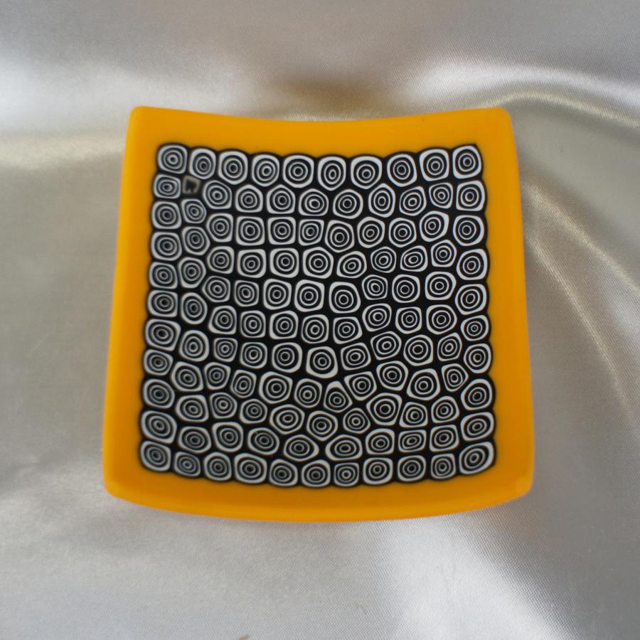 ベネチアングラス 角皿 小 約83mm×83mm×高さ22〜35mm ミルフィオーリ