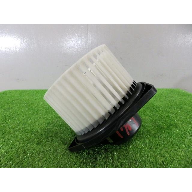 デリカD:5/D5 DBA-CV5W ヒーターブロアモーター 4B12 X24