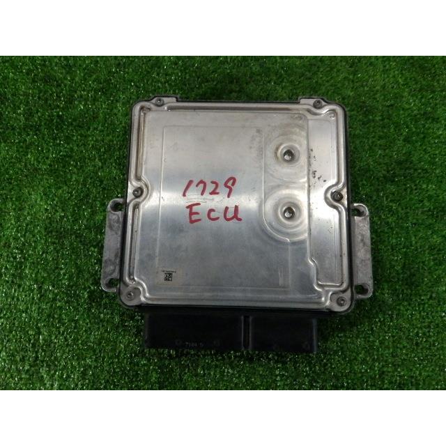 キャンター4M系のエンジンコンピューターME195204です キャンター4M系のエンジンコンピューターME195204です 三菱