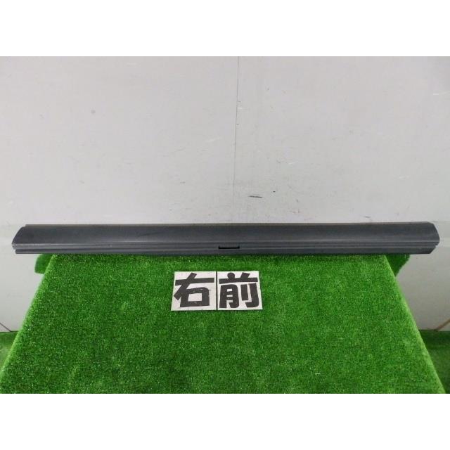 エスティマ DBA-ACR50W 右フロントドアプロテクター 2AZ-FE 1F7 76903