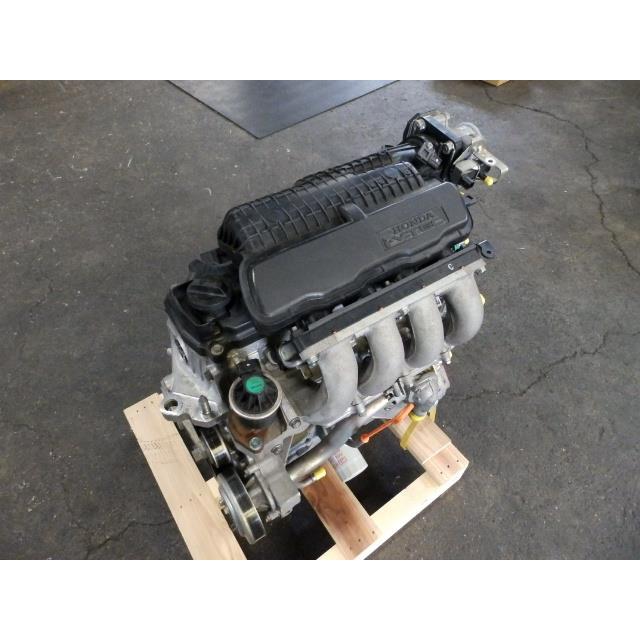 フリード フリードスパイク DBA-GB3 エンジン L15A NH788P 11000