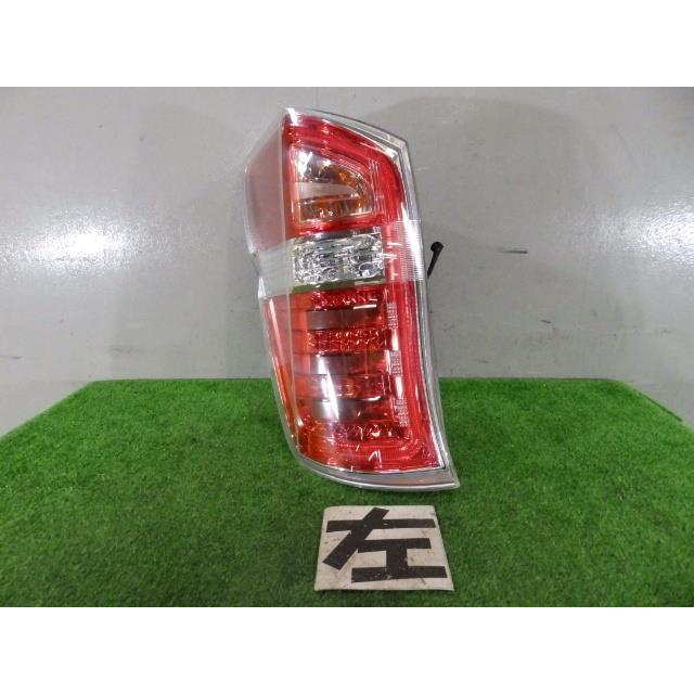 ステップワゴン DBA-RK1 後期 左テールランプ R20A NH737M W0587 33550 