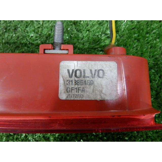ボルボ240エステート 1991 ハイマウントランプ 赤 長方形 配線付き ボルボ V40 DBA-MB4164T ハイマウントランプ B4164T GF1FA 31385469