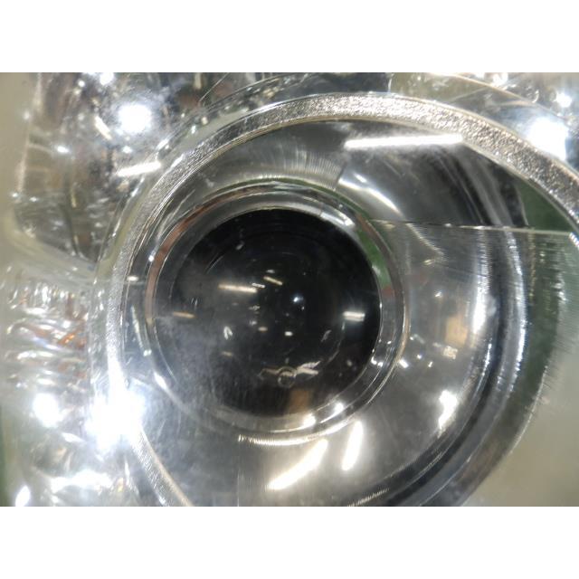 NOAH ノア DBA-ZRR70G 右ライト/右ヘッドライト 3ZR-FE 1F7 28-200