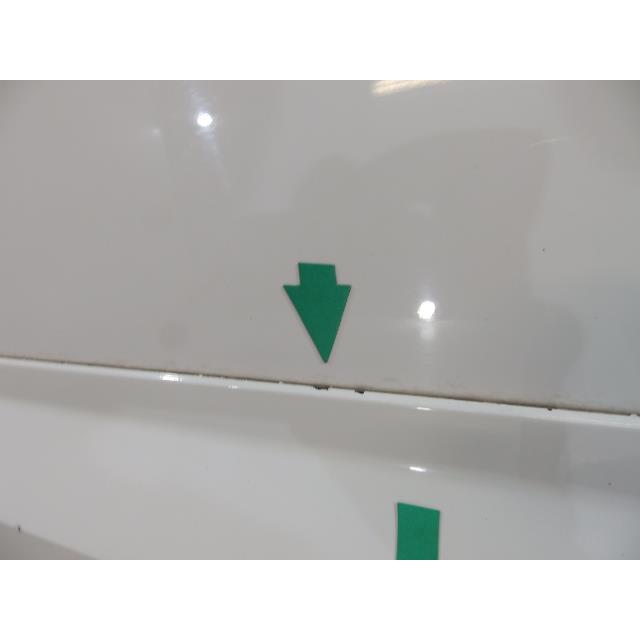 キャデラック（Cadillac） エスカレード 左フロントドア 241335 : 株式