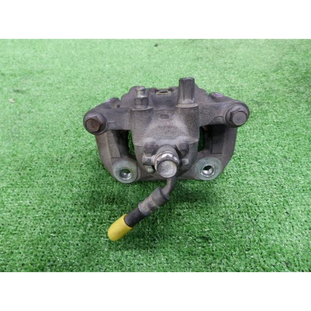 CR－V DBA-RE4 右リアキャリパー K24A NH624P 108M16 43018