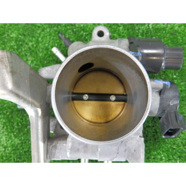 トヨタ 純正 スロットルボディーASSY 22210-BZ111 トヨタ 純正