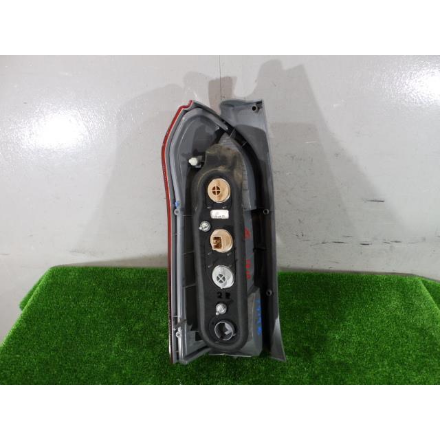プロボックス CBE-NCP51V 右テールランプ 1NZ-FE 199 52-078 81550