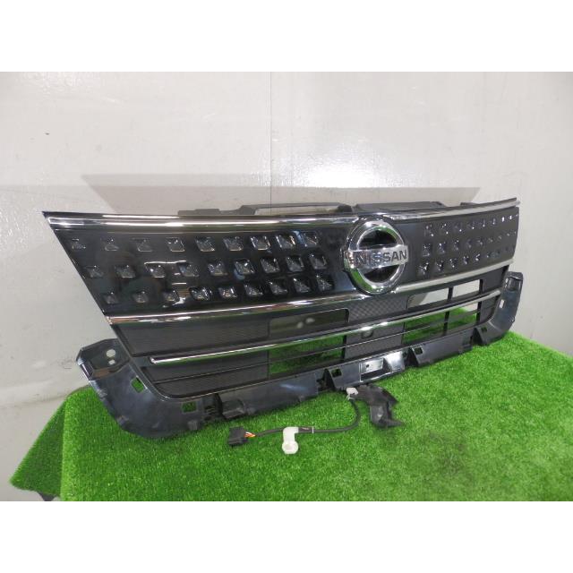 デイズルークス DBA-B21A フロントグリル 3B20 X42 7450B096-01 62300