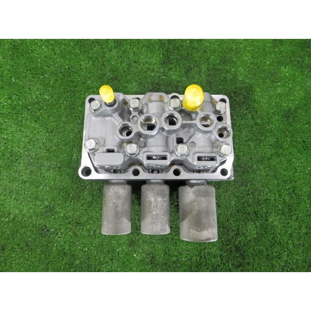 ステップワゴン DBA-RK5 CVTコントロールバルブ　ボディ　中古 ステップワゴンスパーダ DBA-RK5 CVTコントロールバルブ R20A B553P