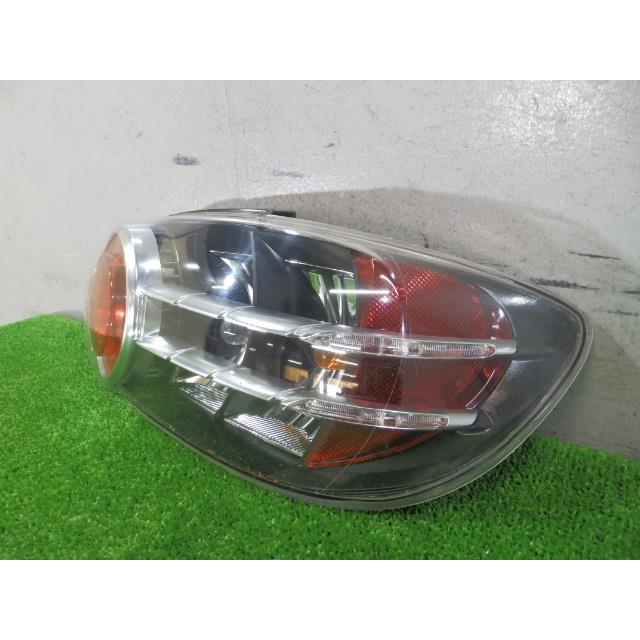 RX−8 ABA-SE3P 右テールランプ 13B 28W 220-61009 F184-51-150 250361 : 株式会社 西友商会 ...