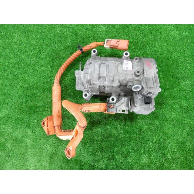 フィット DAA-GP5 ACコンプレッサー/エアコン LEB NH624P SHS-27M