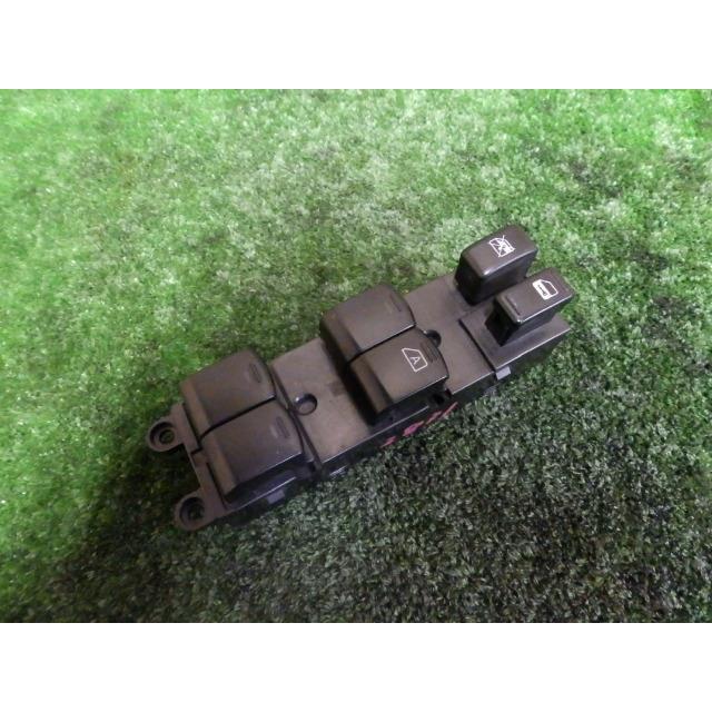 フォレスター CBA-SG5 右フロントPW/パワーウインドウスイッチ EJ20 32J M-310 83071SA170 842831