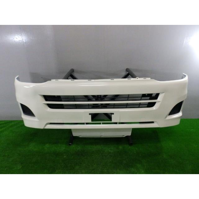 ハイエース CBF-TRH200V フロントバンパー 1TR-FE 52119-26730 141348